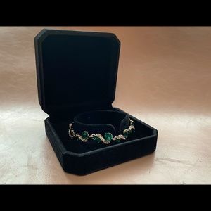 Emerald stone bracelet